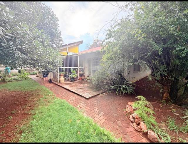 4 BEDROOM HOUSE FOR SALE IN VANDERBIJLPARK CW 1